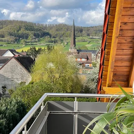 Grosse Ferienoase Mit Burgbergblick